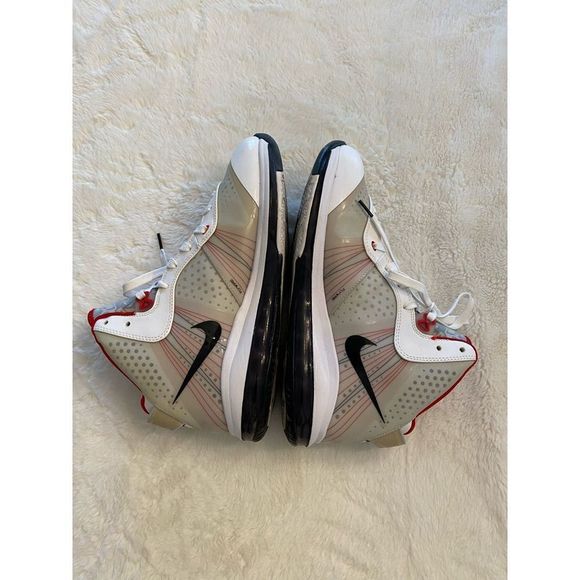 Lebron 8 V/2 ‘HOME’ main image 9
